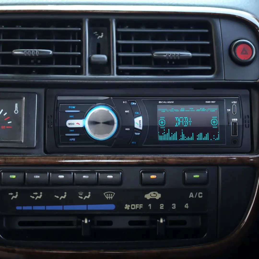 Caliber DAB Autoradio RMD057DAB - 4x75W - Zwart