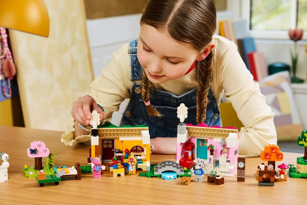 LEGO Animal Crossing Creatieve Huizen 77057 - 814 Stukken - 3 Minifiguren - Multicolor