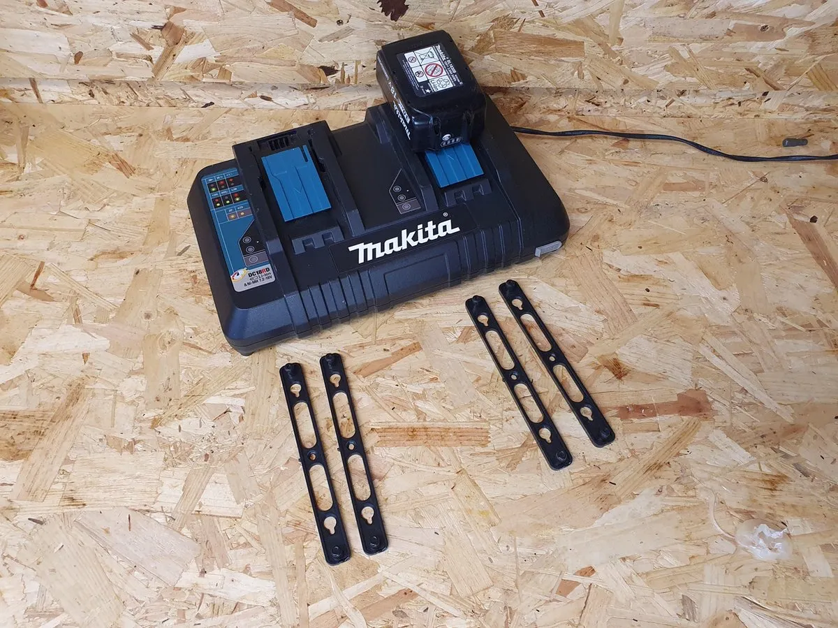 Makita Stealthmounts DC18RD Opladerhouder - Zwart 2-pack