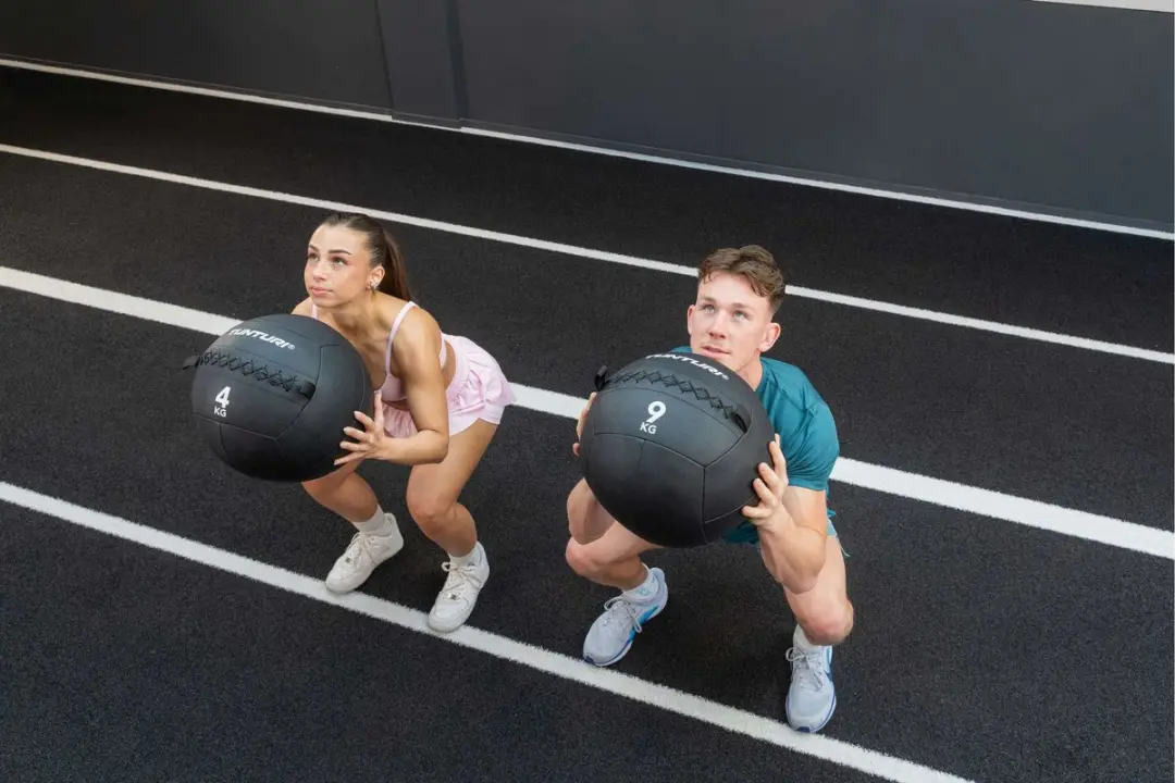 Tunturi Platinum Wall Ball 9kg - Zwart