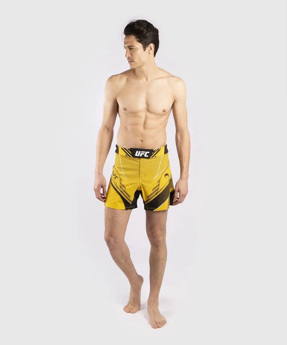 UFC Venum Pro Line Fight Shorts - Geel - XL