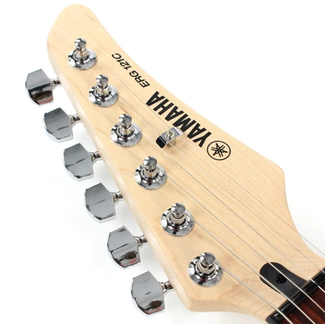 Yamaha ERG 121 GPII Elektrische Gitaar - 4/4 - Black - afbeelding 2 van 6