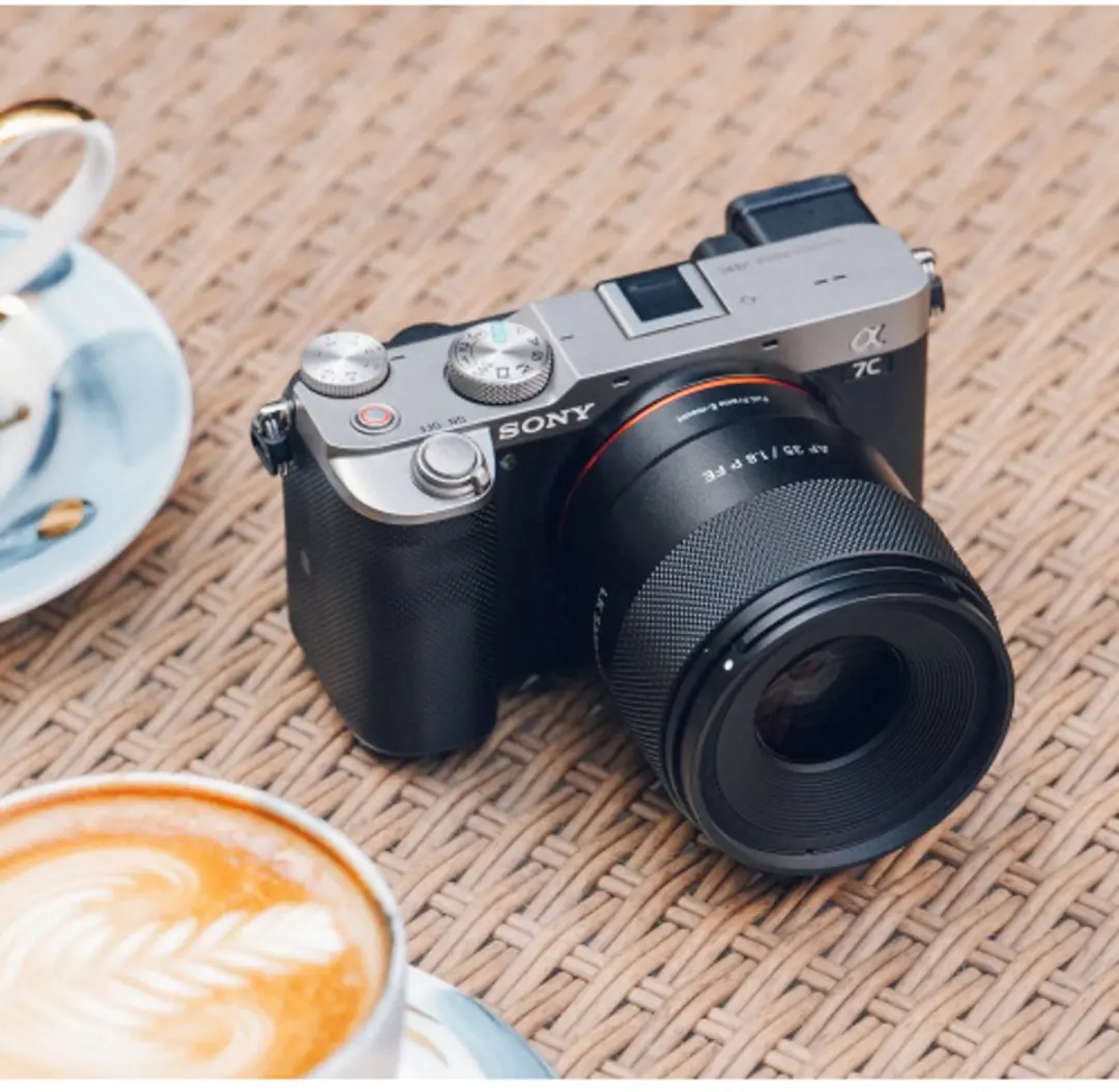 Samyang AF 35mm F1.8 P FE Objectief - Sony E-mount - Full-frame
