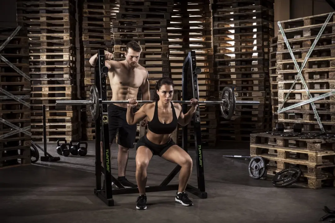 Tunturi WT40 Squat Rack - Verstelbare haltersteunen - Zwart
