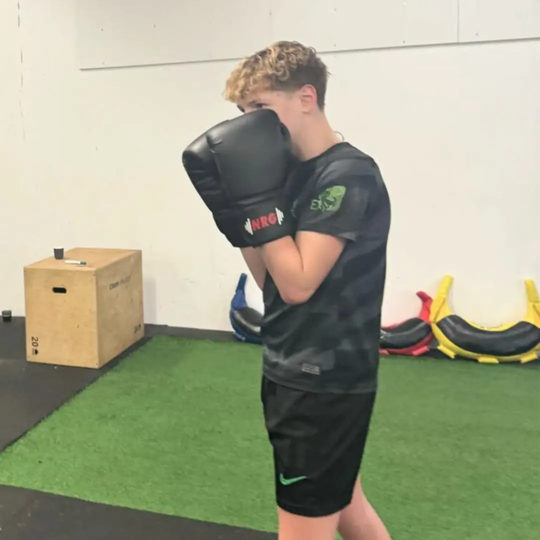 NRG Boxing F4 Bokshandschoenen 12 oz - Zwart