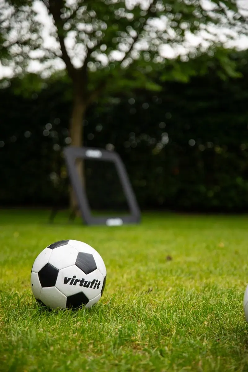 Virtufit Voetbal Maat 5 - Zwart/Wit