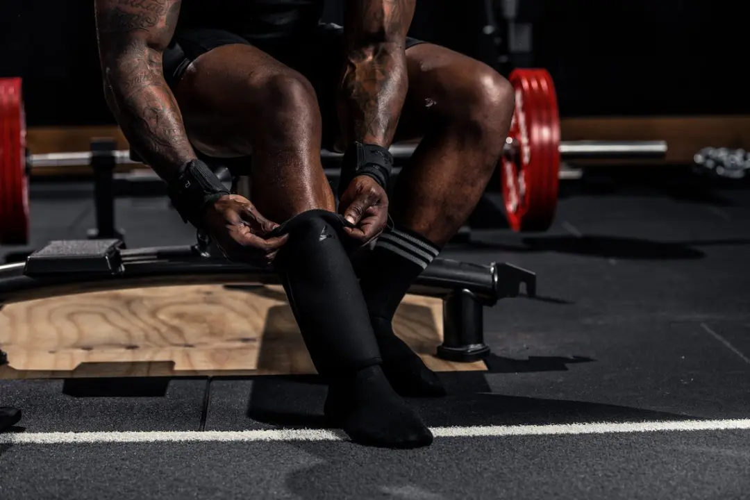 Reeva Knee Sleeves Powerlifting 7mm - Maat S - Zwart