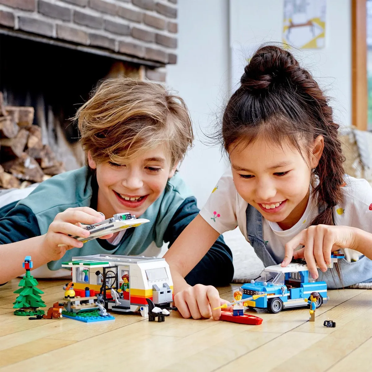 LEGO Creator 31108 Familievakantie met Caravan - 766 Stukken - afbeelding 4 van 6