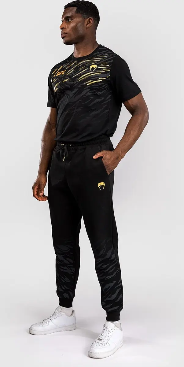 UFC Venum Replica Trainingsbroek Champion - M - Zwart/Goud