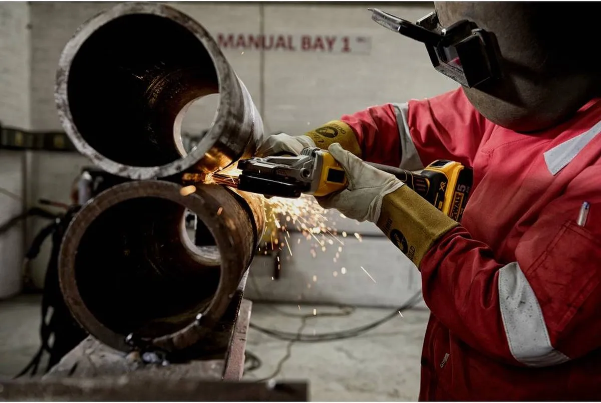 DeWalt DCG405FNT Haakse Accuslijper 125mm - 18V
