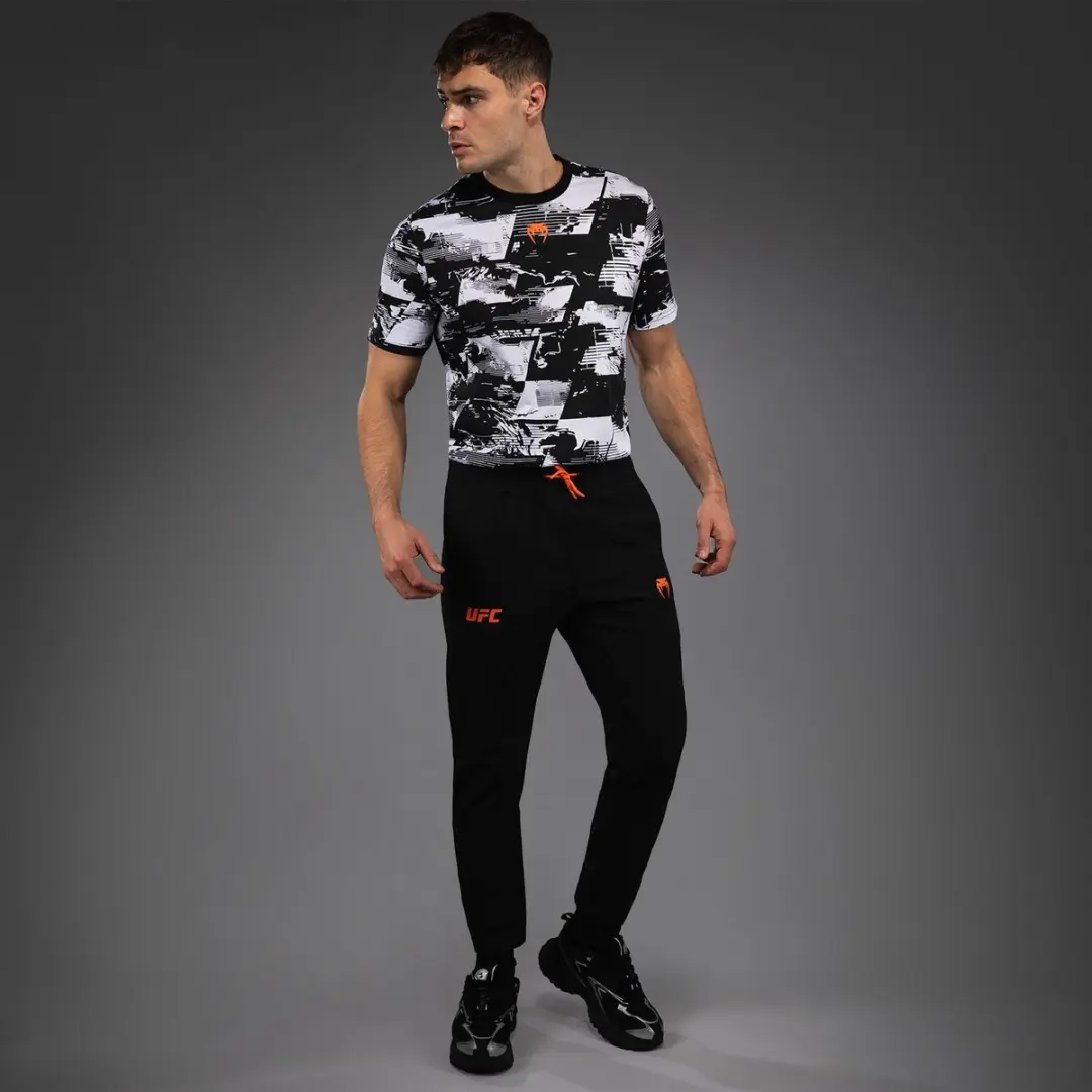 UFC Zenith x Venum Authentic Fight Week Joggers Zwart - XL