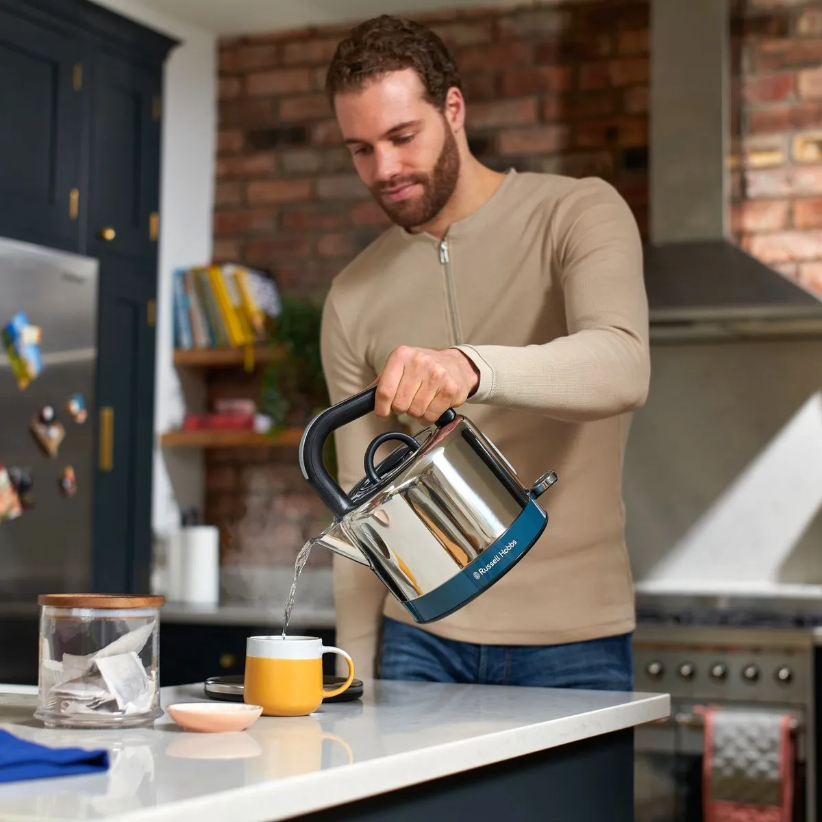 Russell Hobbs 26421-70 Waterkoker 1,5L - 1350W - Blauw
