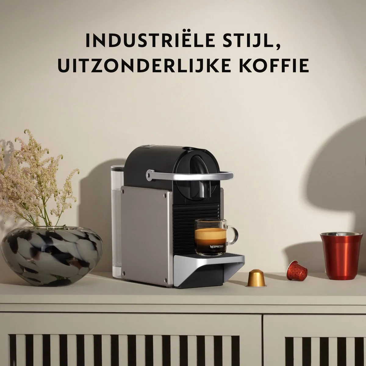 Krups Nespresso Pixie XN306T - Koffiecupmachine - Titan - Compact - Energiezuinig - Voor Nespresso Cups