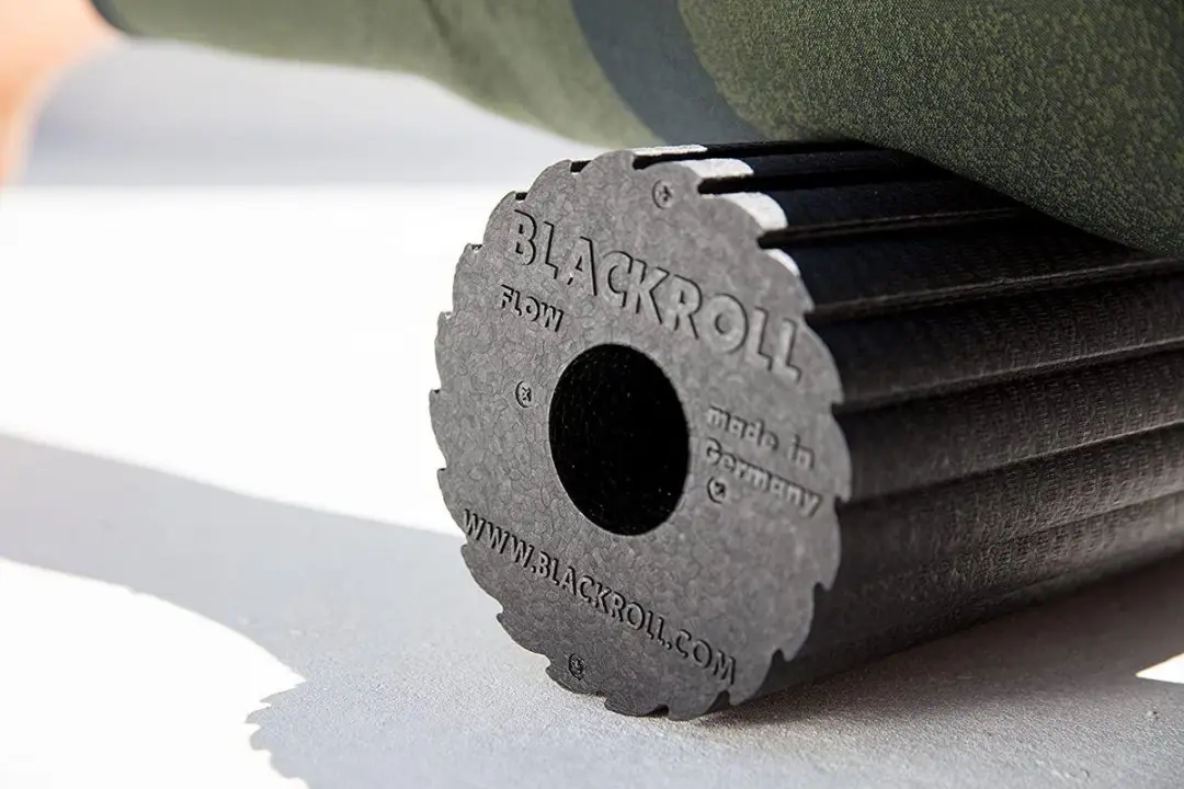 BLACKROLL Flow Foam Roller 30cm - Zwart