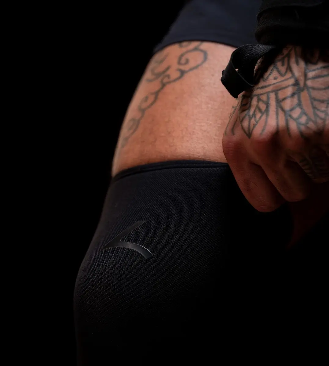 Reeva Knee Sleeves Rigid 7mm - Maat L - afbeelding 6 van 6