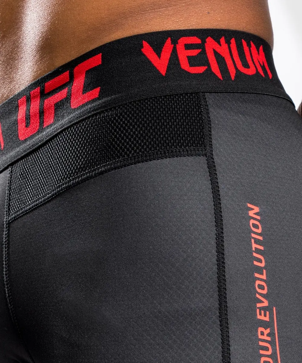 UFC Venum Performance Institute Sportlegging - S - Zwart/Rood