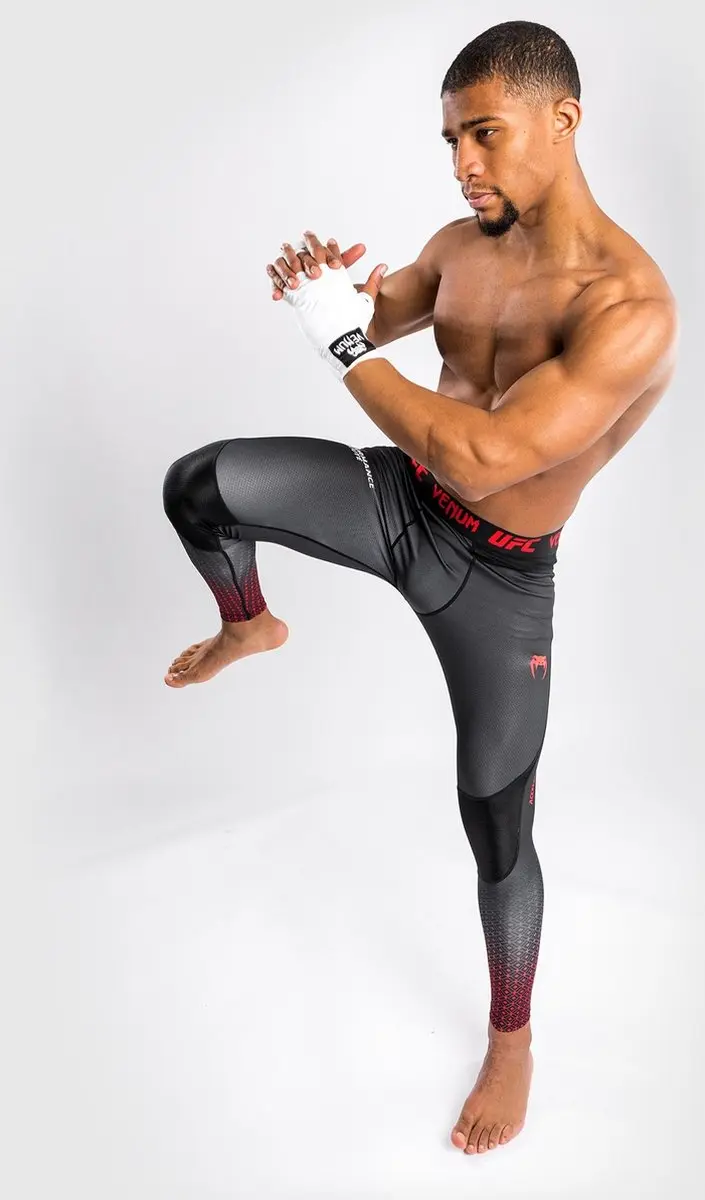 UFC Venum Performance Institute Sportlegging - S - Zwart/Rood - afbeelding 6 van 6