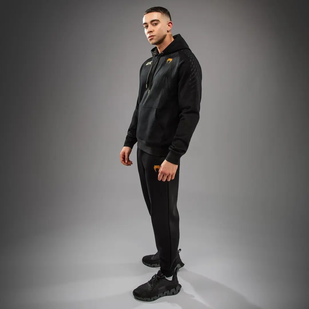 UFC Zenith x Venum Replica Pullover Hoodie - M Zwart/Goud