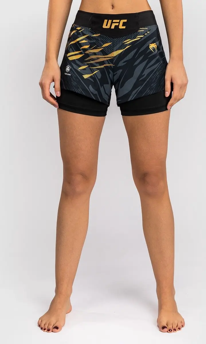 UFC Fusion x Venum Authentic Fight Night Dames Short - Goud/Zwart S
