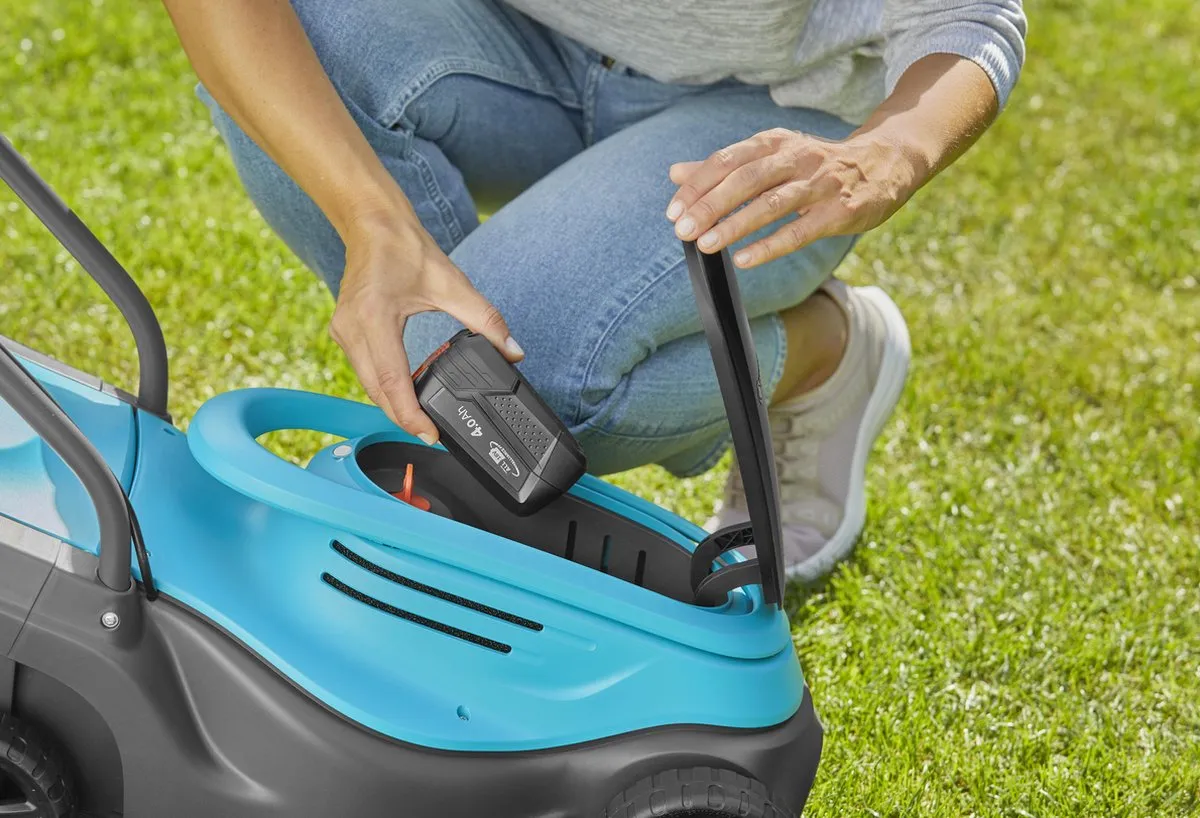 Gardena PowerMax 30/18V P4A Accu Grasmaaier - 30cm Snijbreedte - 25L Opvangbak