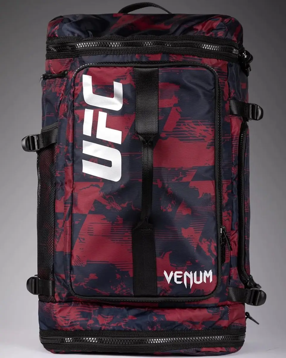 UFC Zenith x Venum Authentic Fight Week Sporttas - 5 Vakken - Bordeauxrood