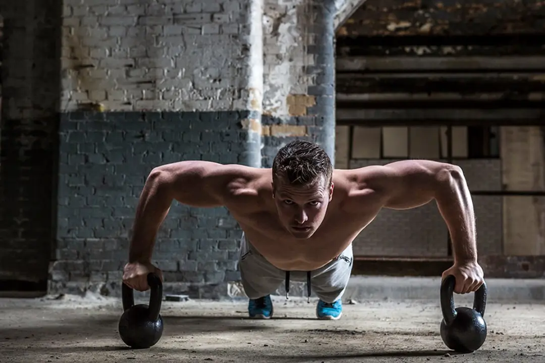 Tunturi Kettlebell 8 kg - Zwart