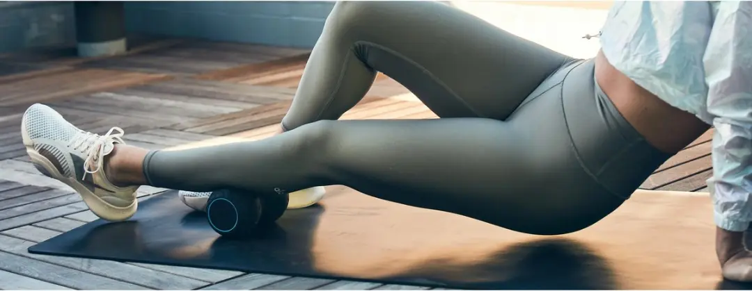 Therabody Wave Duo Slimme Vibrerende Foamroller 30cm - Transparent