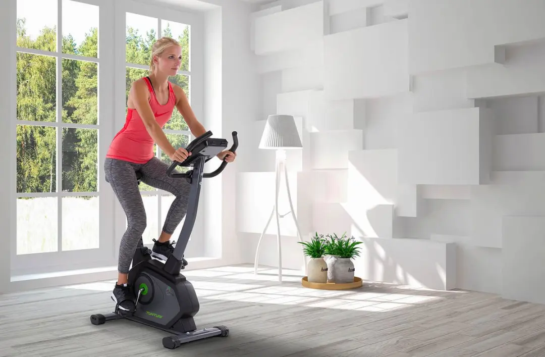 Tunturi Cardio Fit E35 Hometrainer - 23 Programma's - 20 Niveaus - Zwart/Groen/Grijs