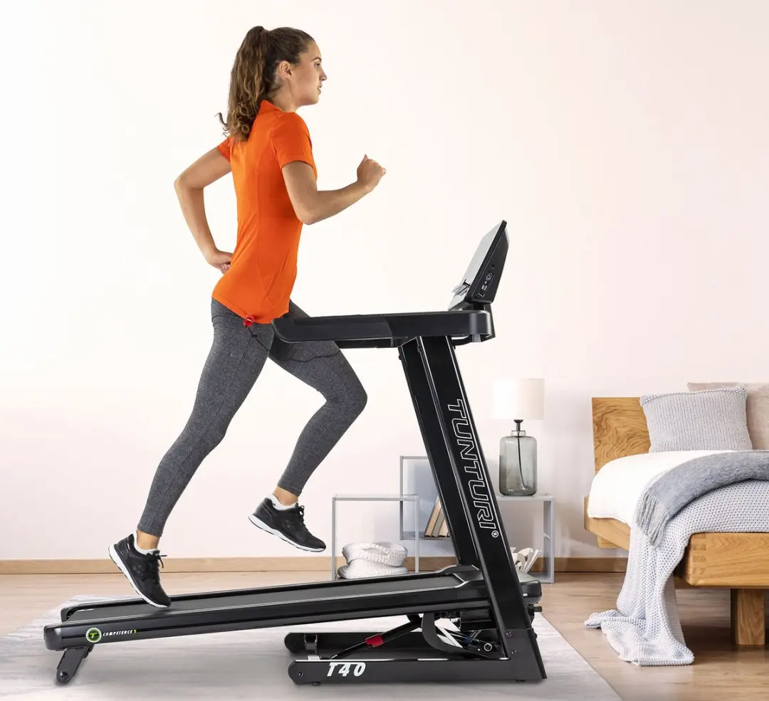 Tunturi SignatureT40 Loopband - 47 Programma's - 16 km/u - Zwart/ Groen