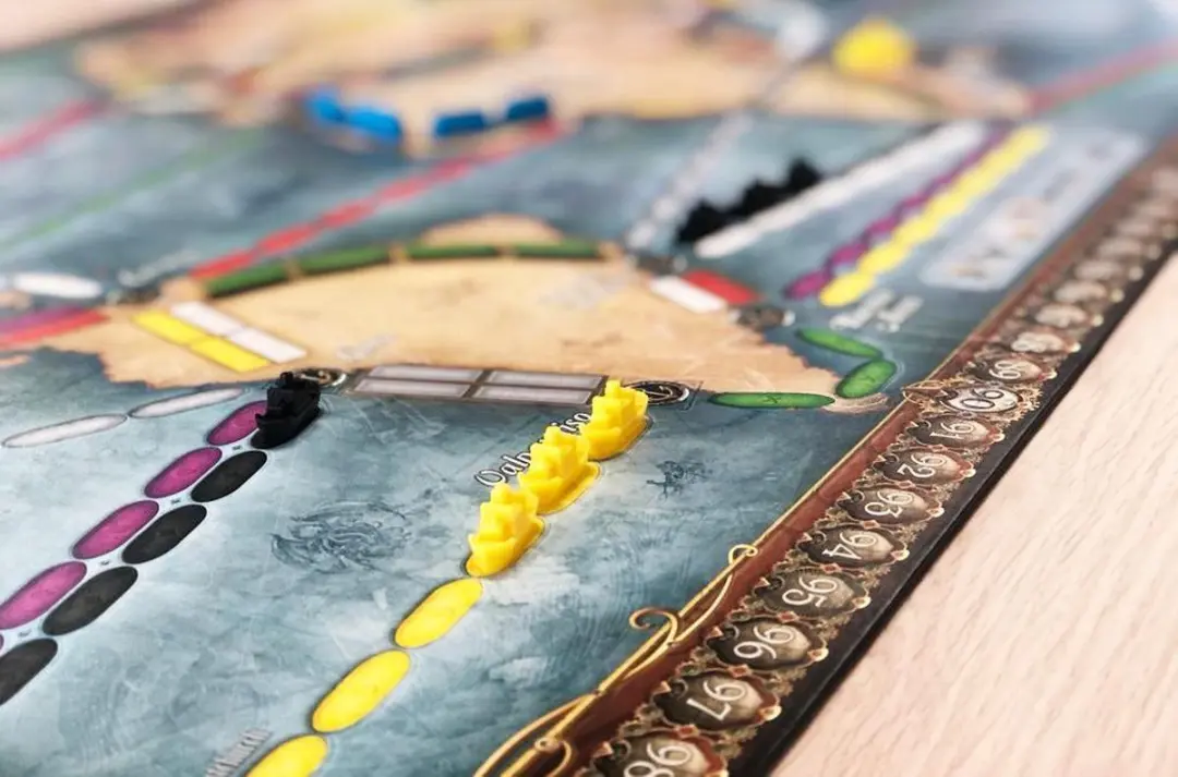 Days of Wonder Ticket to Ride Rails & Sails - 2-5 Spelers