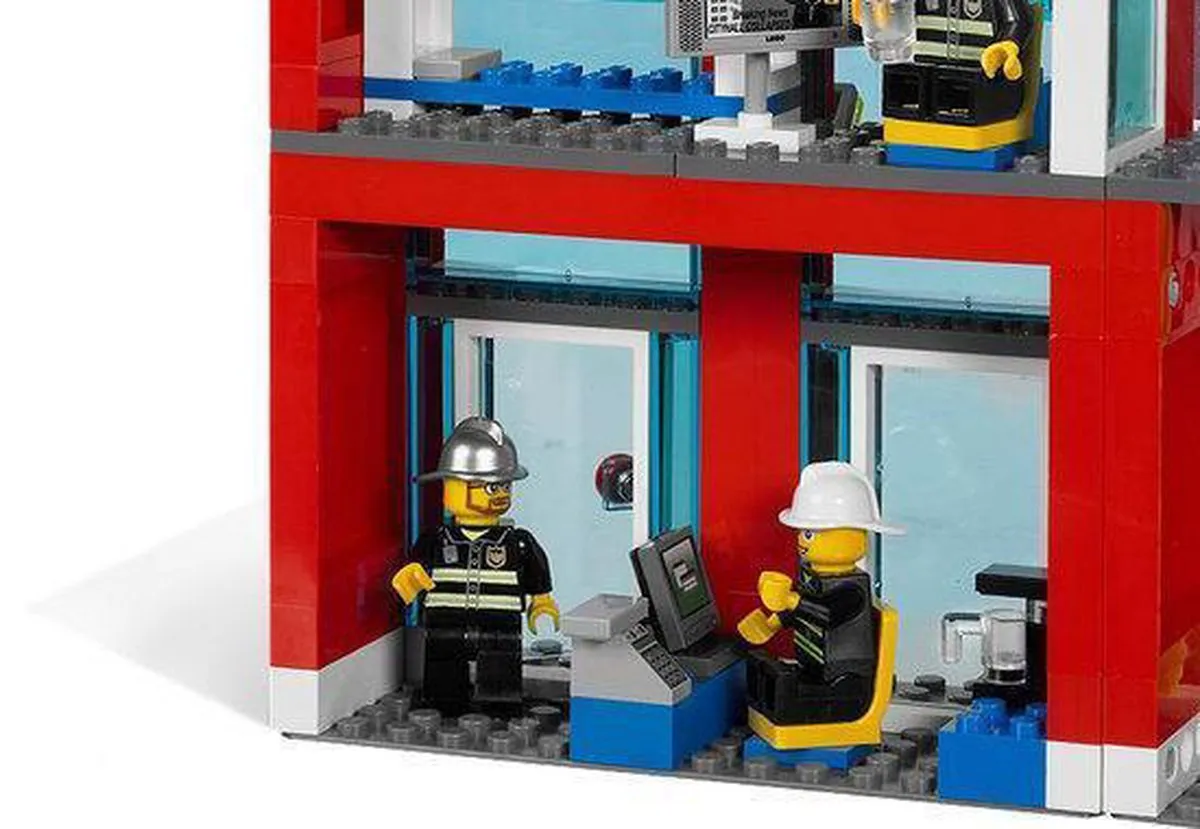 LEGO City Brandweerstation 7208 - 662 Stukken