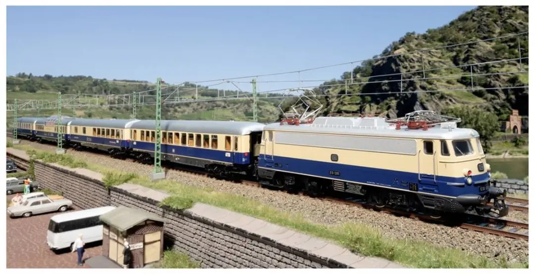 Märklin 030391 H0 Locomotief E 10.12 DB - Kleurloos