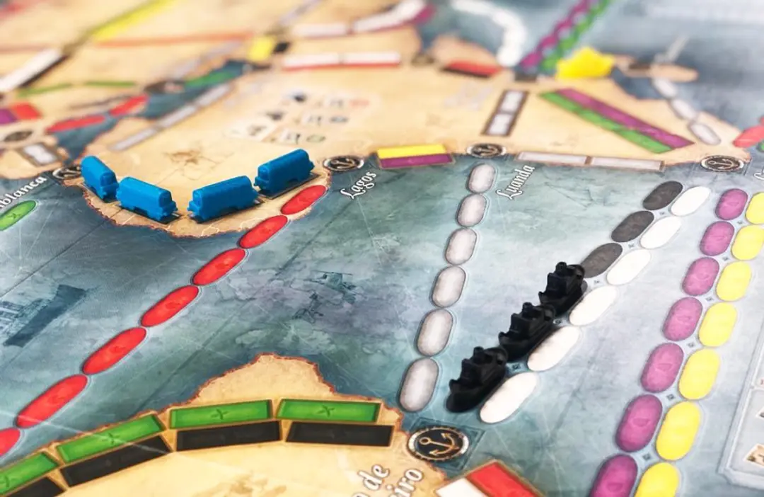 Days of Wonder Ticket to Ride Rails & Sails - 2-5 Spelers
