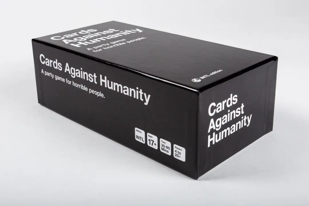 Cards Against Humanity International Edition 5949 Kaartspel - 4-20 Spelers