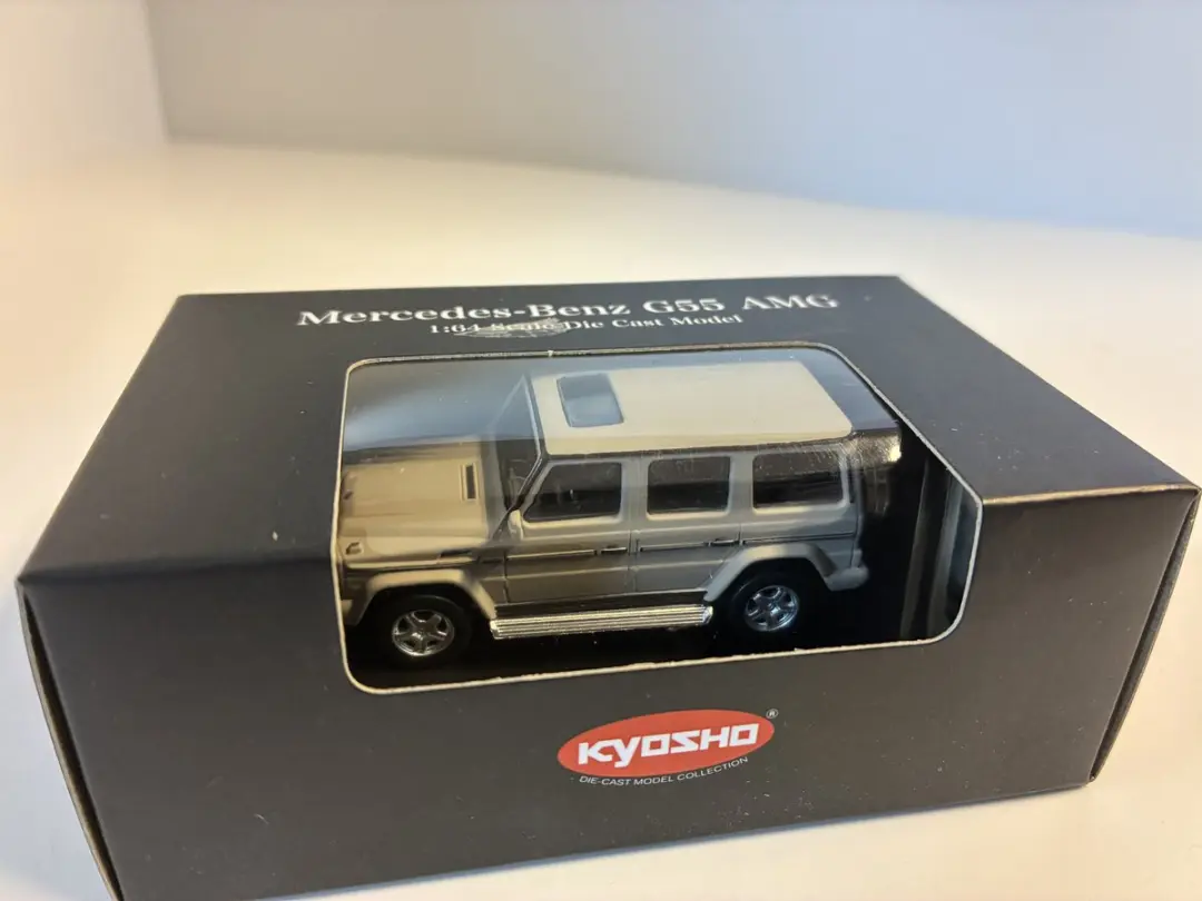 Mercedes-Benz G55 AMG Kyosho 1:64