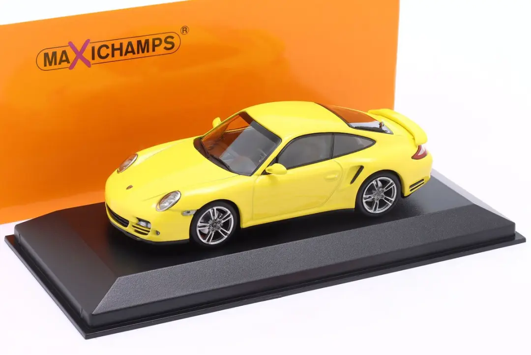 Porsche 911 Turbo 2009 MaXichamps