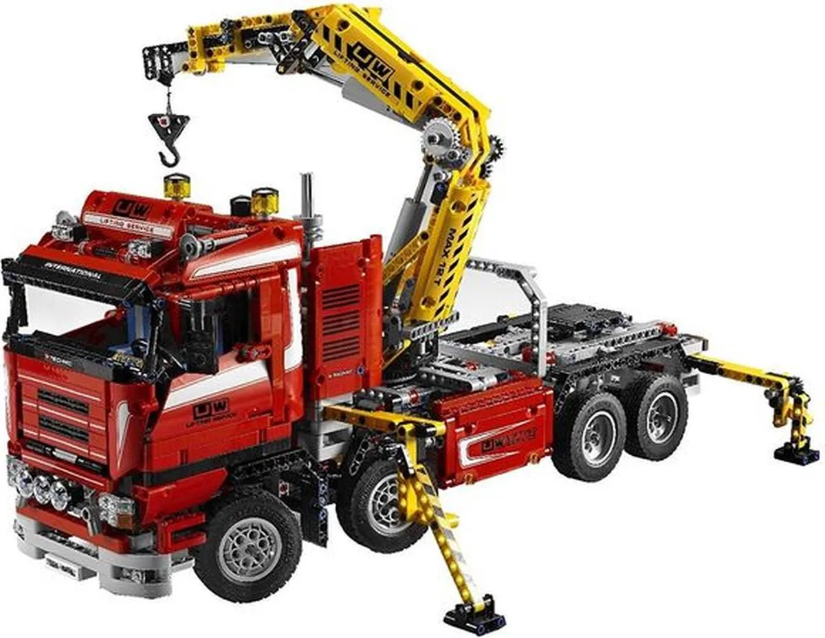 LEGO Technic Kraanwagen 8258 - 1877 Stukken - Rood