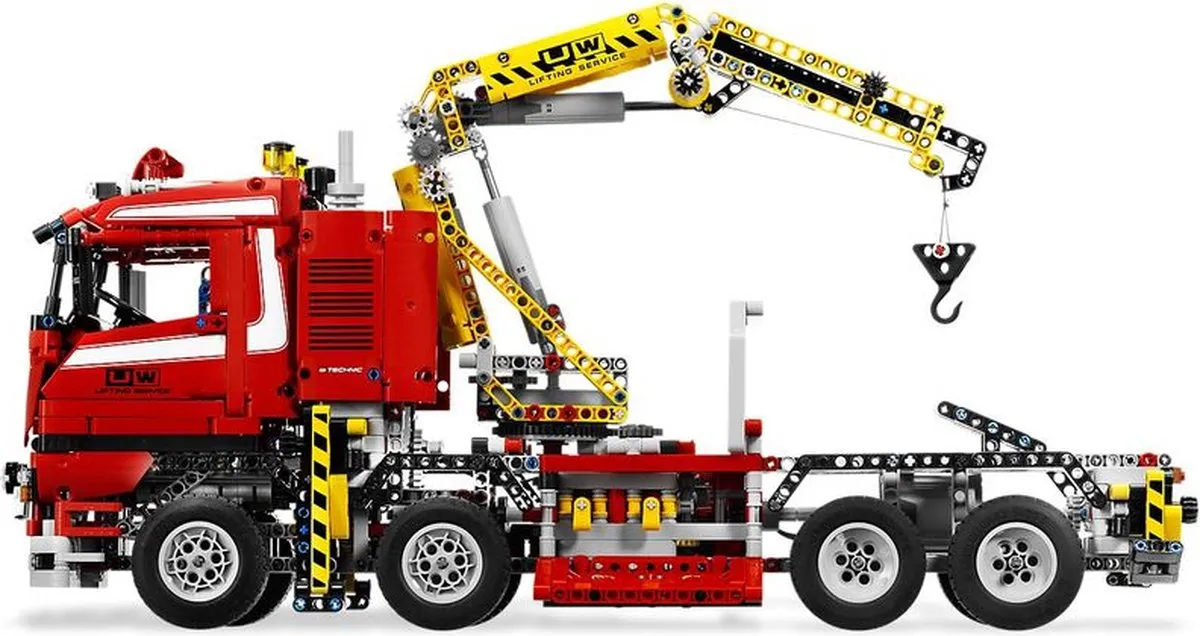 LEGO Technic Kraanwagen 8258 - 1877 Stukken - Rood