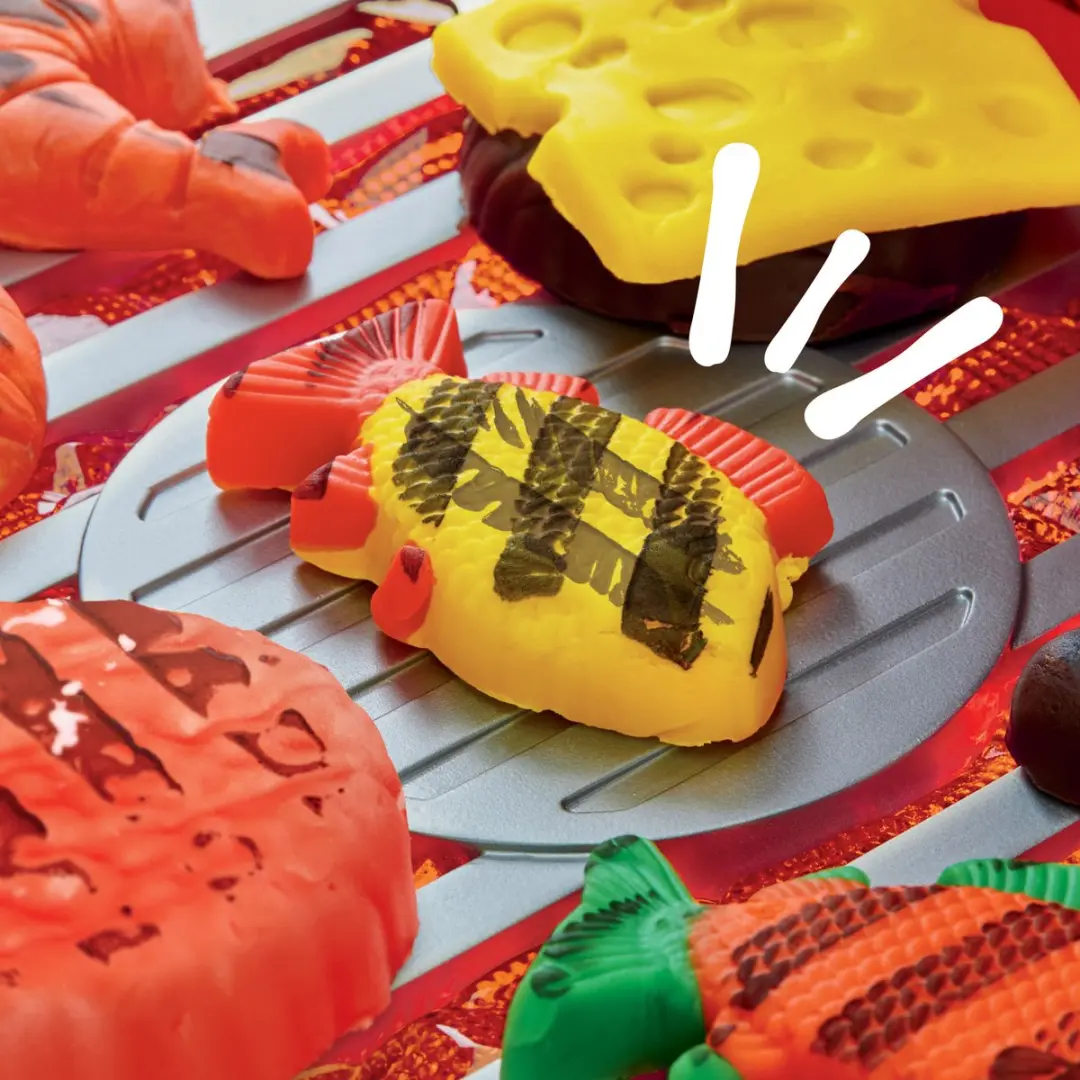 Play-Doh Gloeiende Grill Speelset - 18 Stuks - Rood - afbeelding 6 van 6