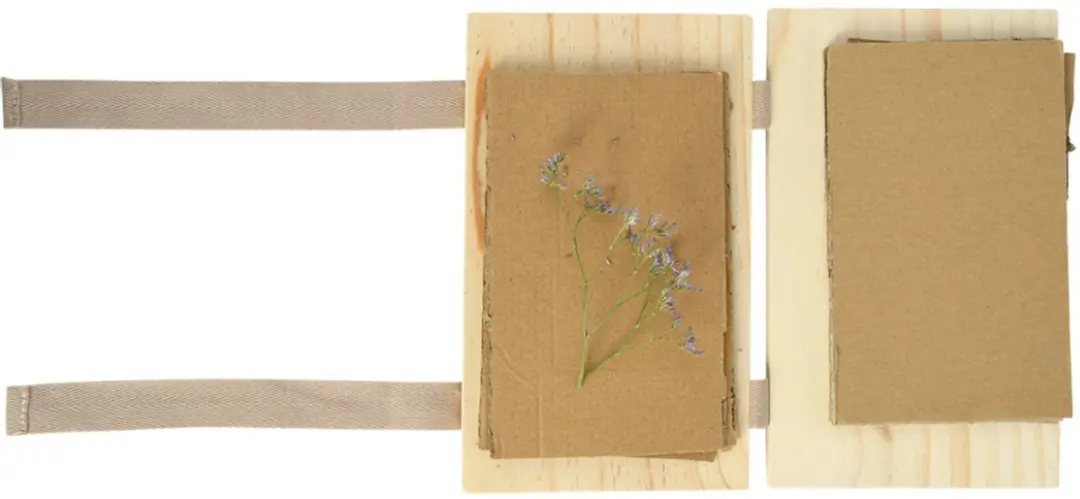 Esschert Design Bloemenpers Hout 23x14cm - Bruin