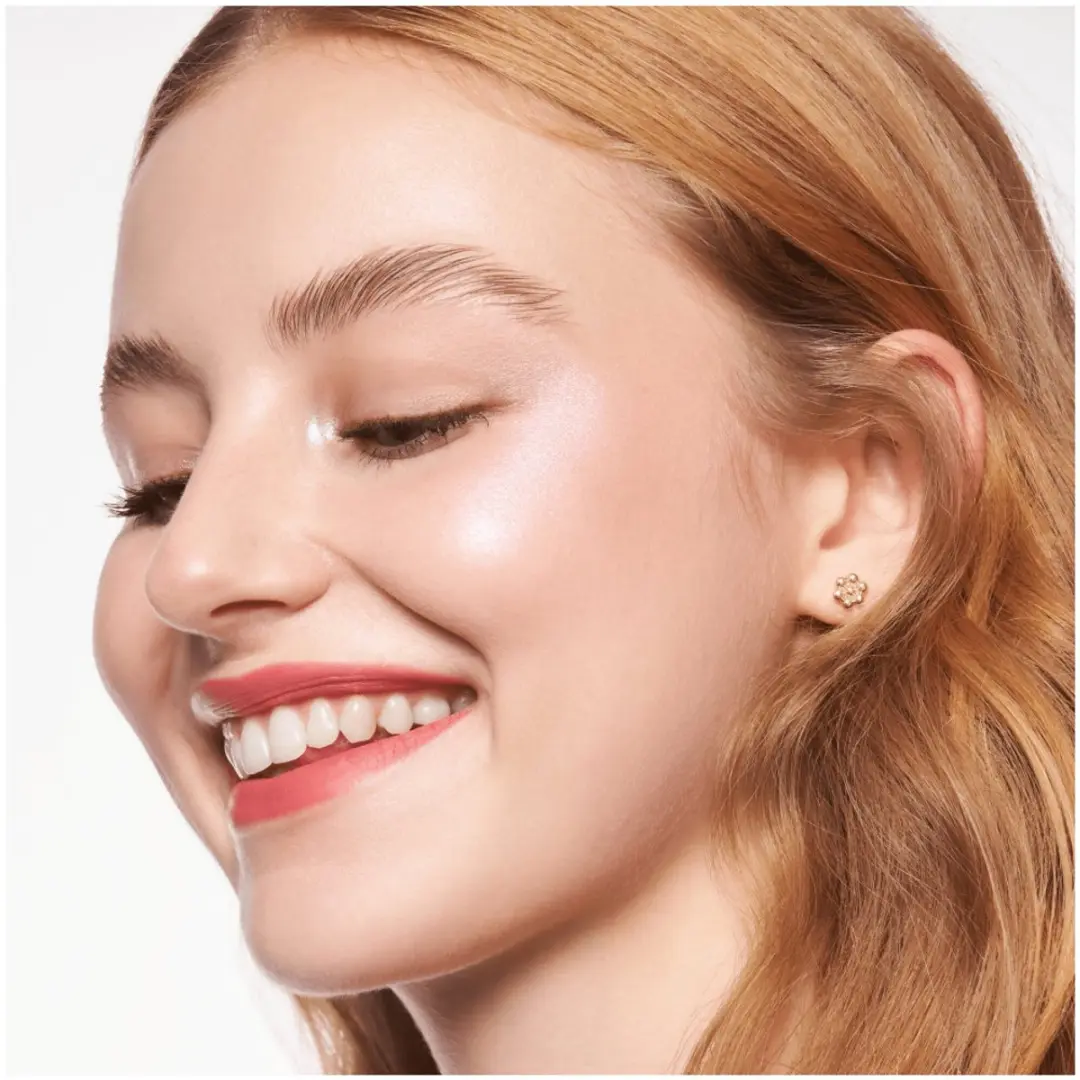 Essence Skin Tint Foundation 10 - 30ml