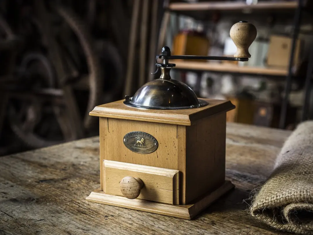 Peugeot Antique Koffiemolen 21cm - Beukenhout