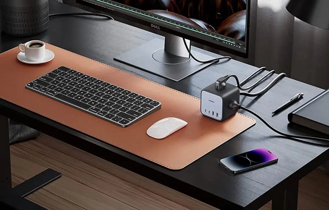 Ugreen Powercube 60113 Stekkerdoos - USB-C + USB-A - Zwart