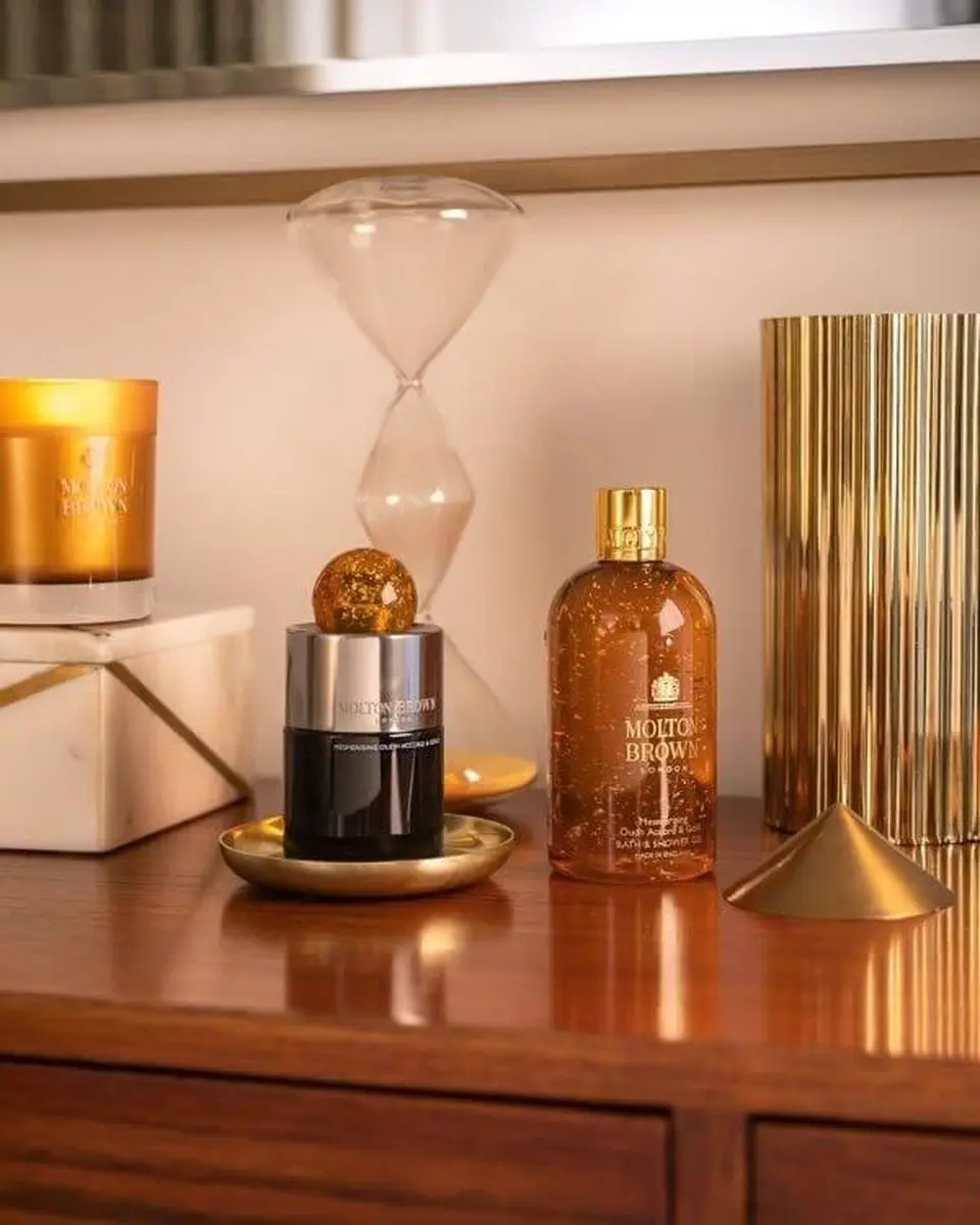 Molton Brown Mesmerising Oudh Accord Eau de Parfum 100ml