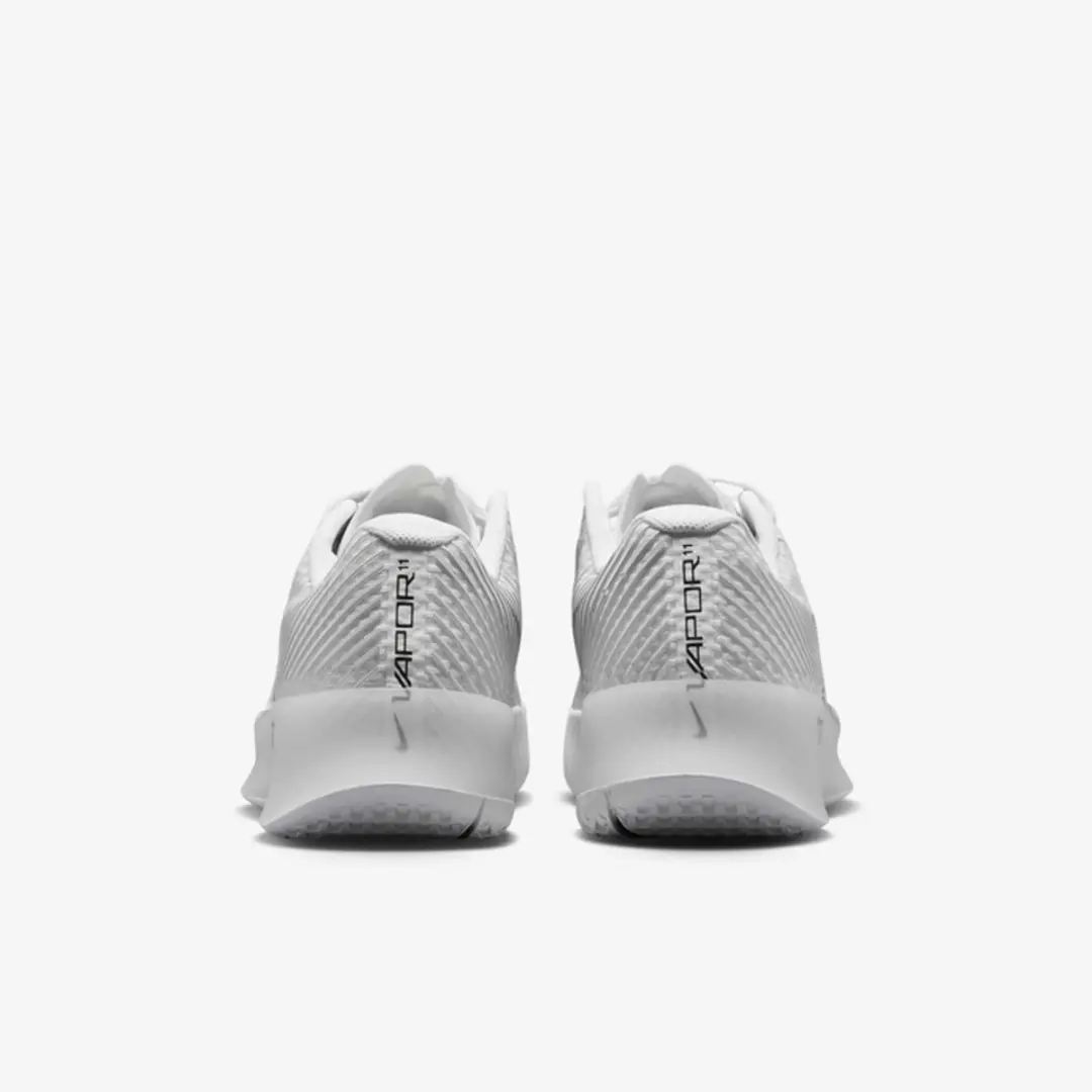 Nike Court Air Zoom Vapor 11 HC - Maat 38.5 Wit