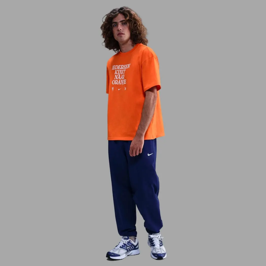 Nike x TOGETHXR Everyone Watches Sports T-shirt S - Oranje