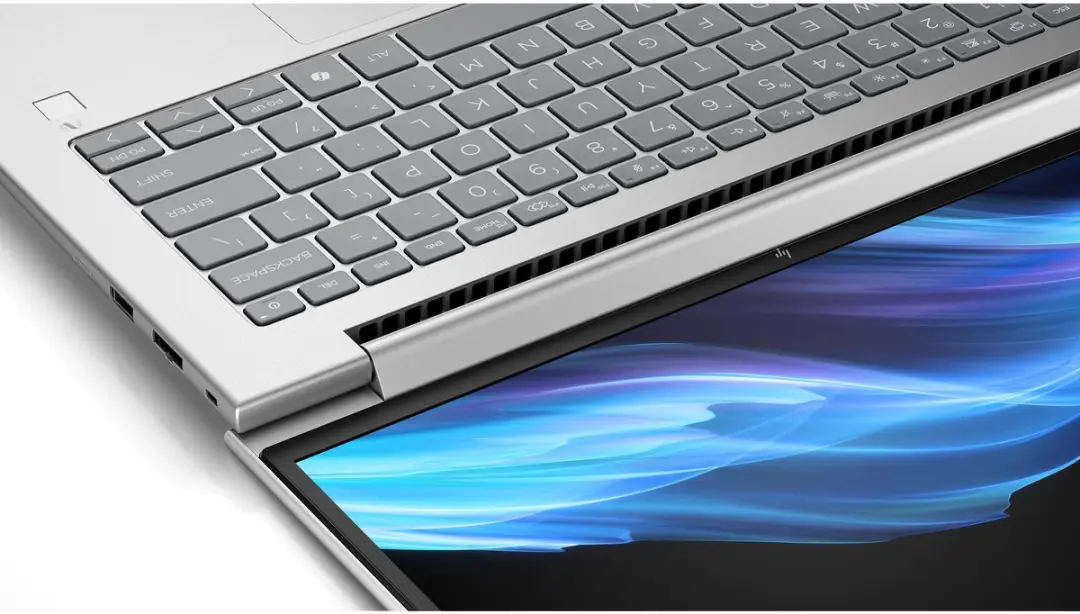 HP EliteBook 6 G1a Wolf Pro Security Edition - 14" WUXGA - 16GB RAM - 512GB SSD - Zilver