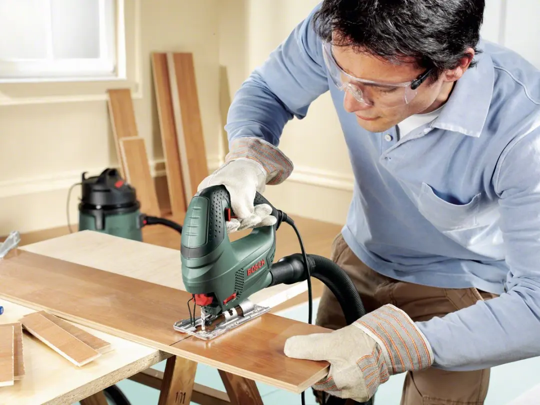 Bosch PST 700 E Decoupeerzaag - 500W
