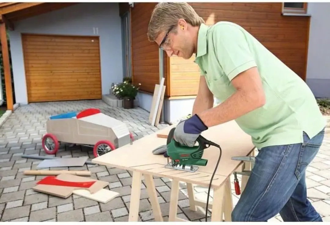 Bosch PST 700 E Decoupeerzaag - 500W