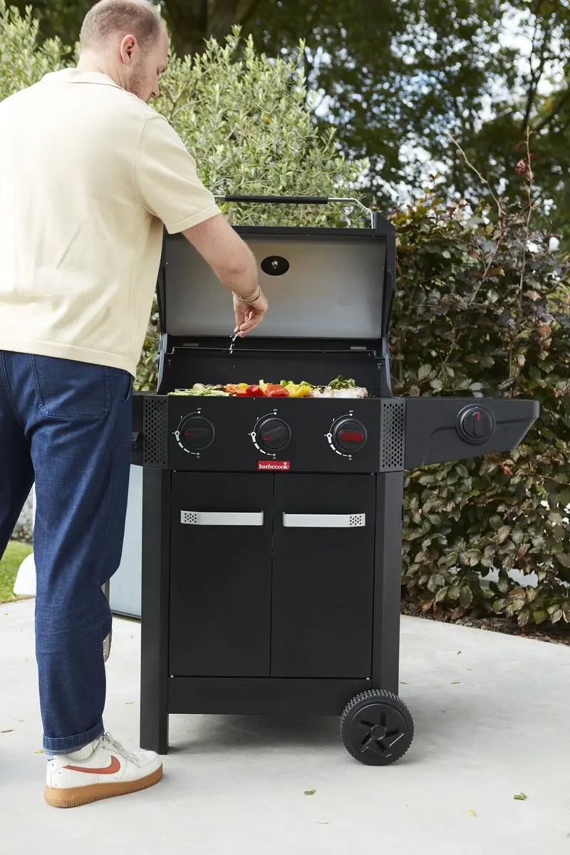 Barbecook Luca 312 Gasbarbecue - 2 Branders - 12 Burgers - Zwart